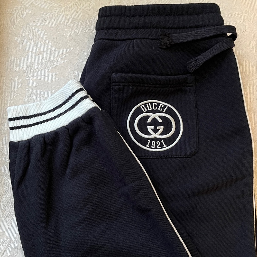 Gucci Sweatpants  / Jogger Pants with GG Logo (Size: L Men) - Authentic